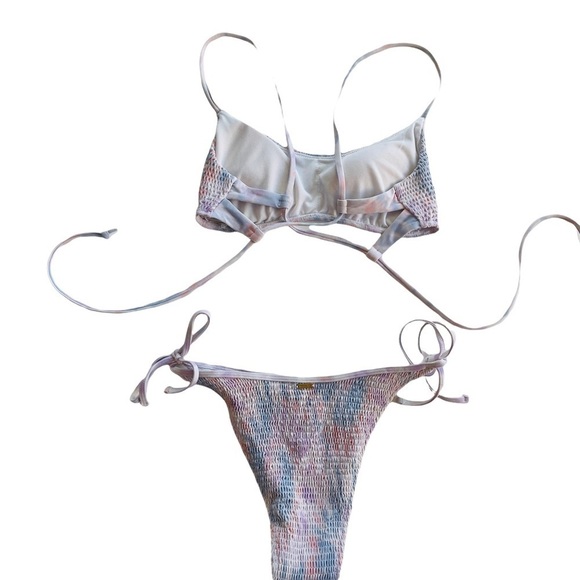 Hollister Smocked Tie Dye String Bikini Size Small - Picture 2 of 11